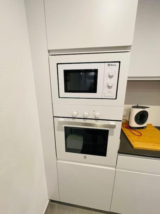 Apartamento Luminoso Planta Baja con terraza a 5 min de la playa Cadaqués Exterior foto